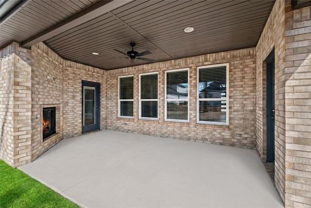 1331 Greyback Lane, Centerton, AR 72719