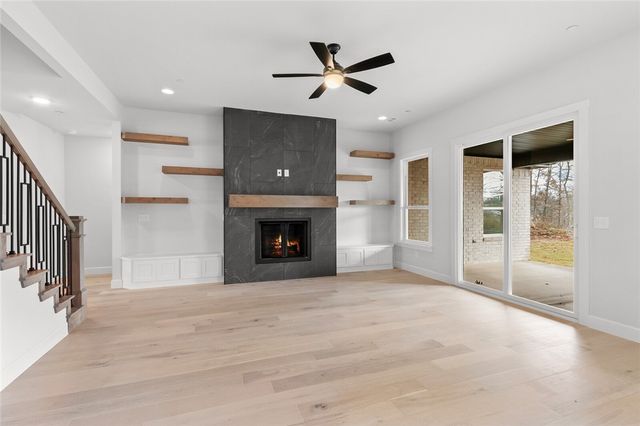 1331 Greyback Lane, Centerton, AR 72719