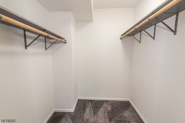 69 Amethyst Lane, Paterson City, NJ 07501