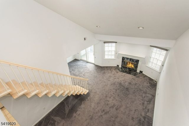 69 Amethyst Lane, Paterson City, NJ 07501