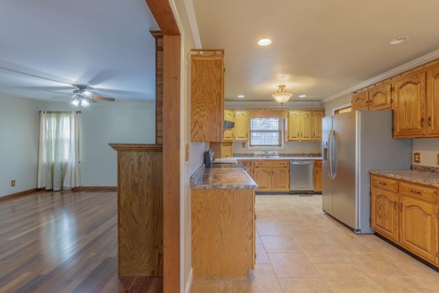 1270 Jones Crossing Road, Whitwell, TN 37397