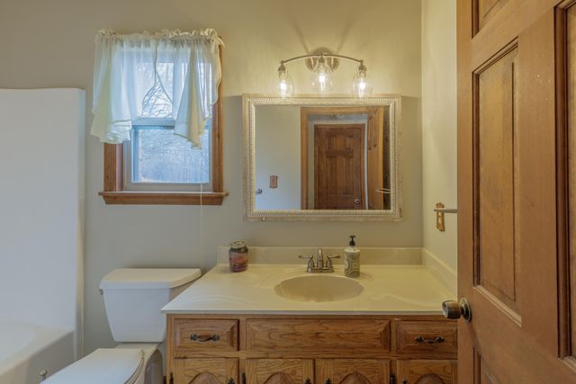 1270 Jones Crossing Road, Whitwell, TN 37397