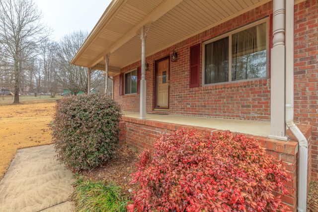 1270 Jones Crossing Road, Whitwell, TN 37397