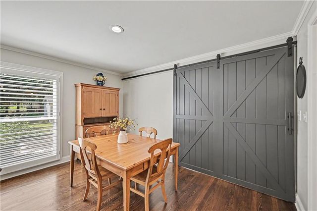6340 Reeds Drive, Mission, KS 66202