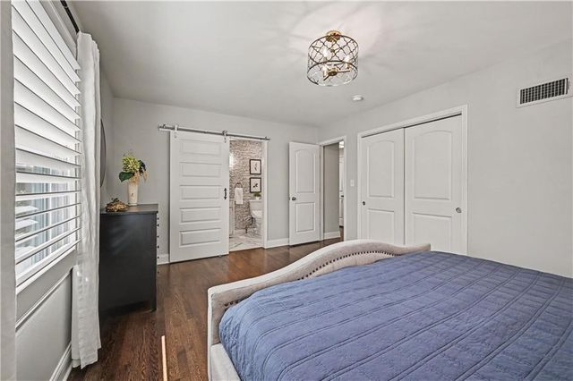 6340 Reeds Drive, Mission, KS 66202