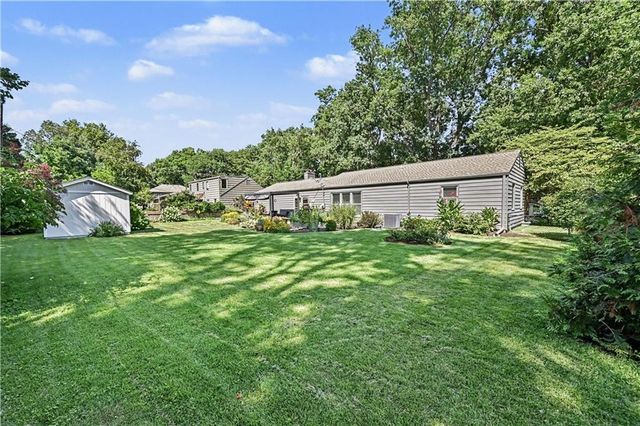 6340 Reeds Drive, Mission, KS 66202
