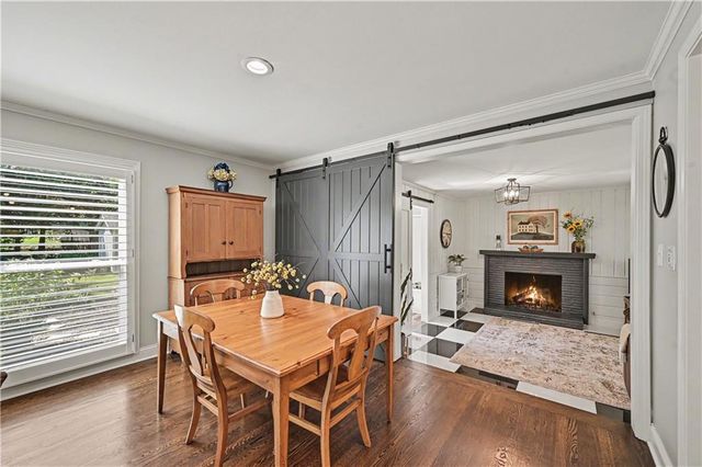 6340 Reeds Drive, Mission, KS 66202