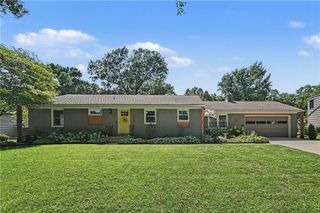 6340 Reeds Drive, Mission, KS 66202
