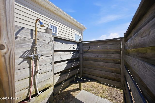 3306 Falling Creek Road, Kinston, NC 28504