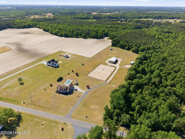 3306 Falling Creek Road, Kinston, NC 28504