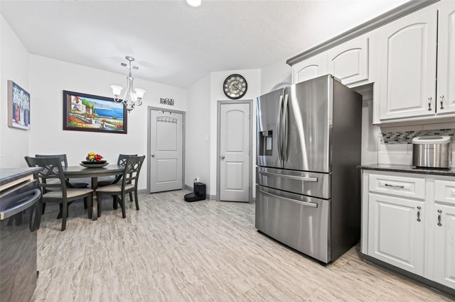3319 Hemingway Drive, Montgomery, TX 77356