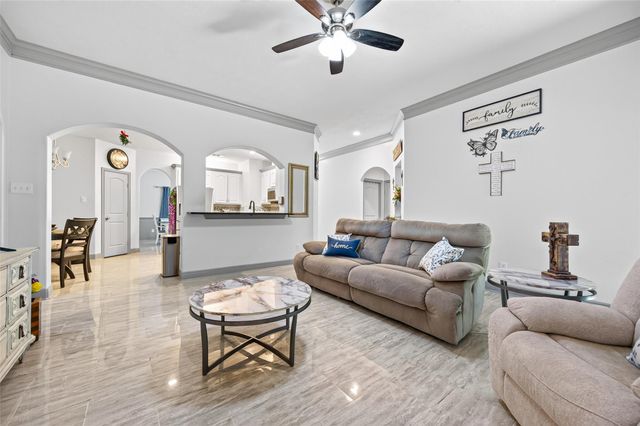 3319 Hemingway Drive, Montgomery, TX 77356