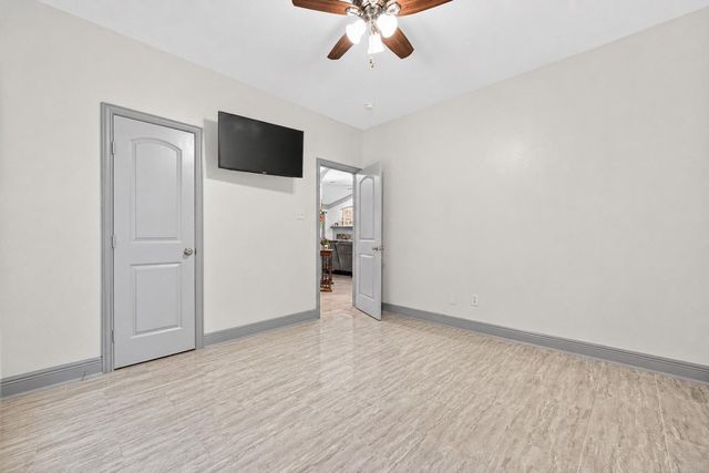 3319 Hemingway Drive, Montgomery, TX 77356
