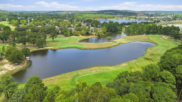 19 Club Manor Drive, Maumelle, AR 72113