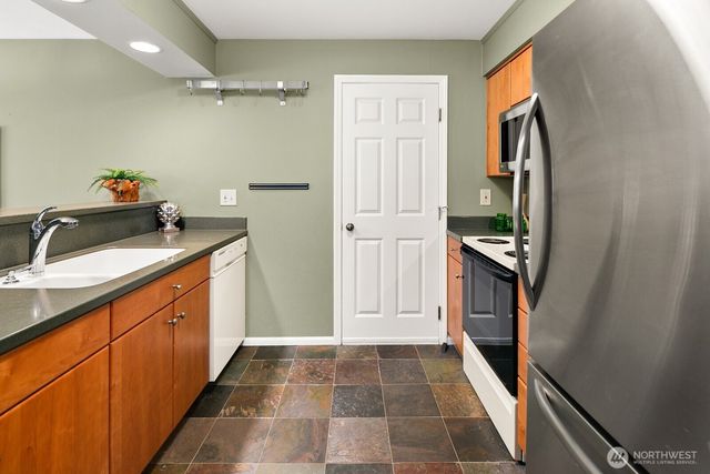 17420 54th Place W, Lynnwood, WA 98037