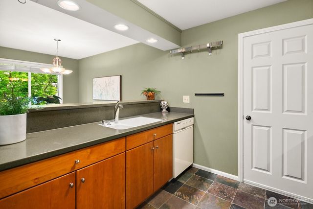 17420 54th Place W, Lynnwood, WA 98037