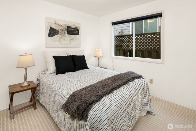 17420 54th Place W, Lynnwood, WA 98037