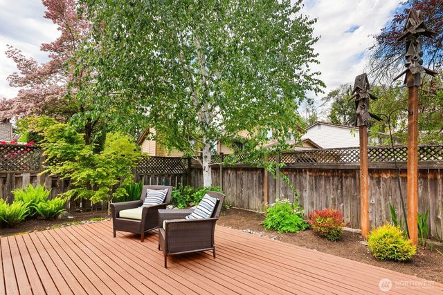 17420 54th Place W, Lynnwood, WA 98037