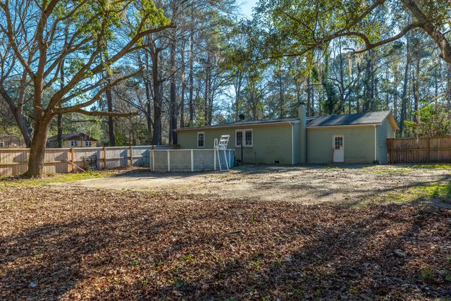 1260 Ridge Road, Ridgeville, SC 29472