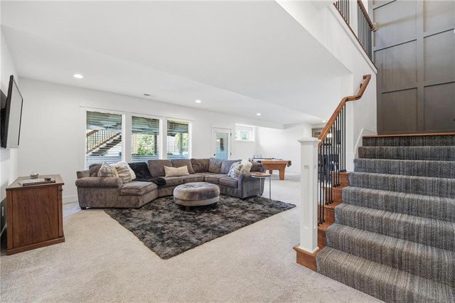 11584 S Roundtree Street, Olathe, KS 66061