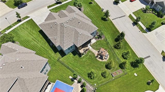 11584 S Roundtree Street, Olathe, KS 66061