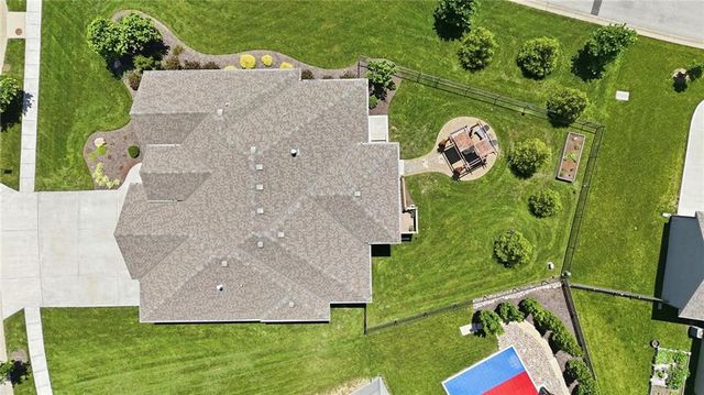 11584 S Roundtree Street, Olathe, KS 66061