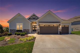 11584 S Roundtree Street, Olathe, KS 66061