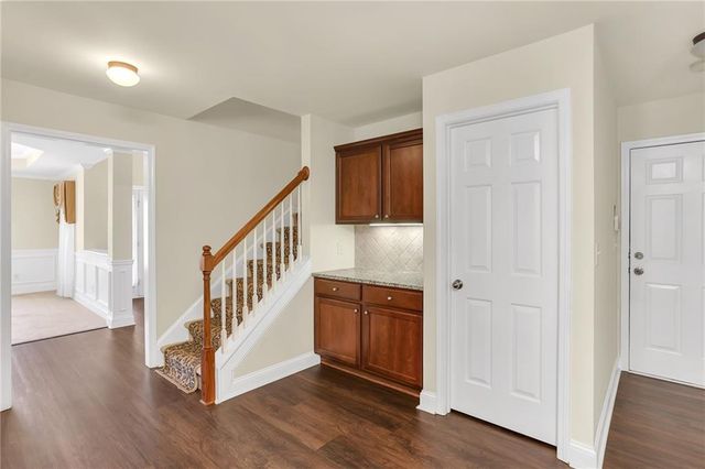 2055 Hickory Station Circle, Snellville, GA 30078
