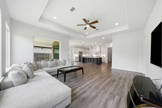 10614 Hazel Hills Drive, Cypress, TX 77433
