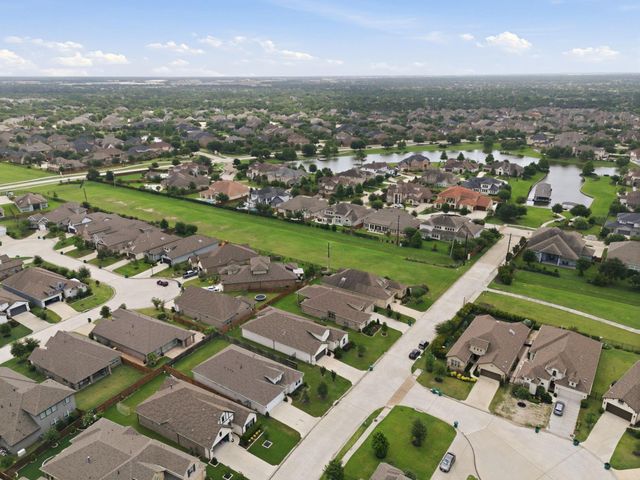 10614 Hazel Hills Drive, Cypress, TX 77433