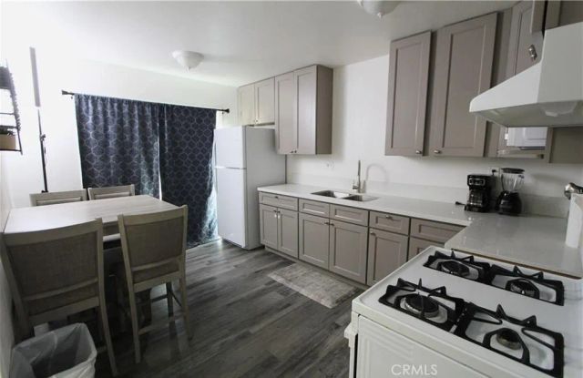 4822 Live Oak St, Cudahy, CA 90201