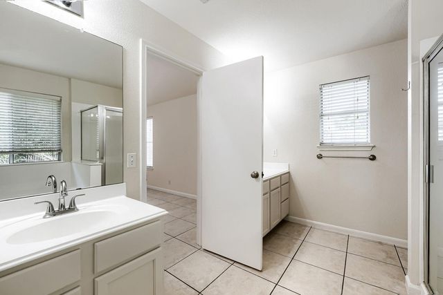 409 Willowbrook DR, Hutto, TX 78634