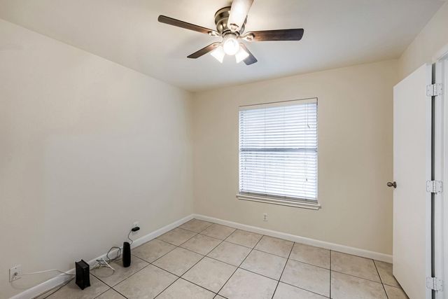 409 Willowbrook DR, Hutto, TX 78634