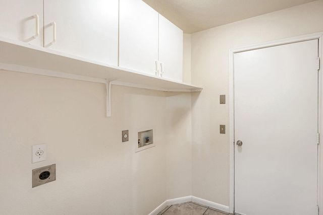 409 Willowbrook DR, Hutto, TX 78634
