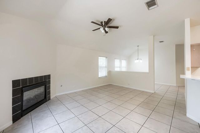 409 Willowbrook DR, Hutto, TX 78634