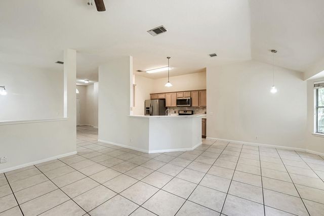 409 Willowbrook DR, Hutto, TX 78634