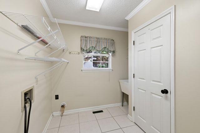6713 Harvest Run Drive, Harrison, TN 37341