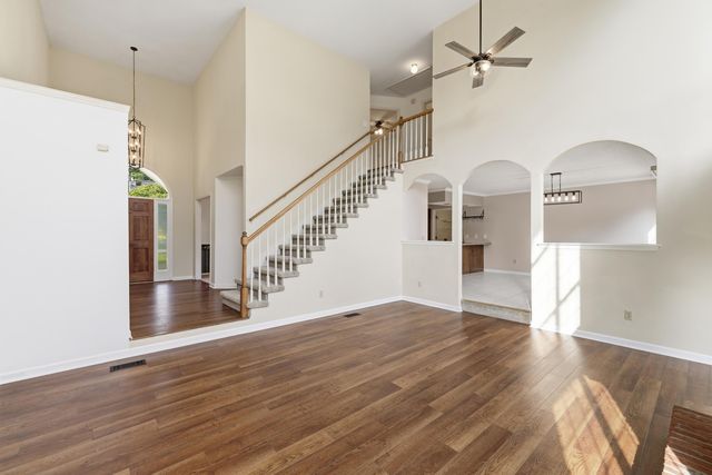 6713 Harvest Run Drive, Harrison, TN 37341