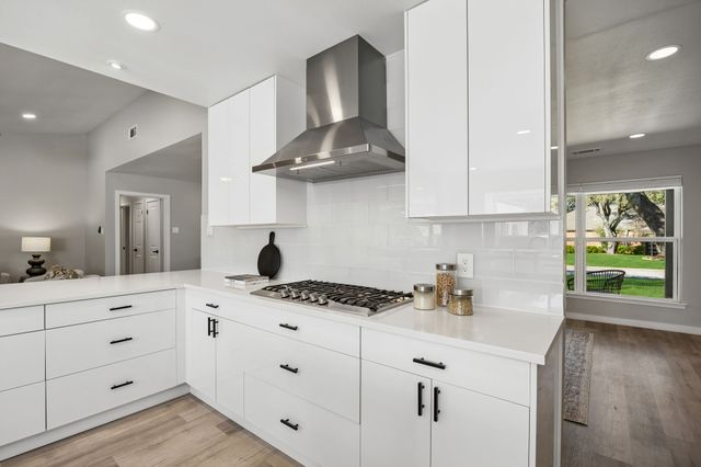 9918 Ila Drive, Dallas, TX 75220