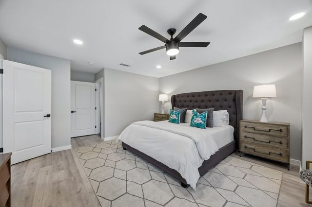 9918 Ila Drive, Dallas, TX 75220