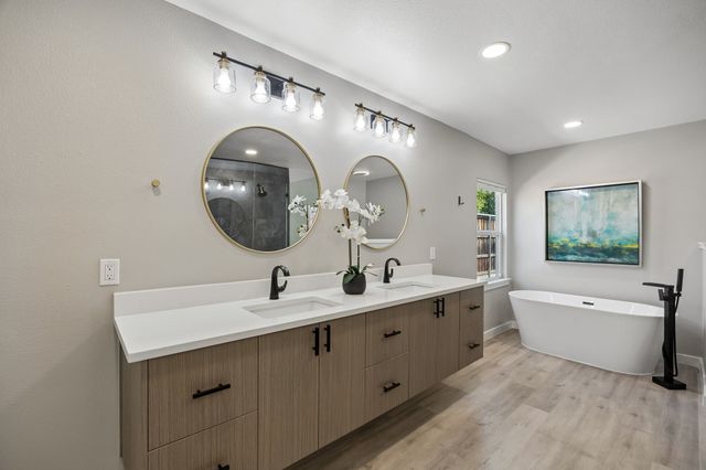 9918 Ila Drive, Dallas, TX 75220