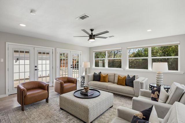 9918 Ila Drive, Dallas, TX 75220