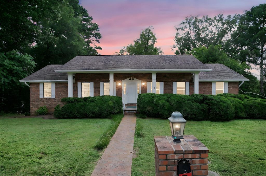 7104 Moreview Road, Chattanooga, TN 37412