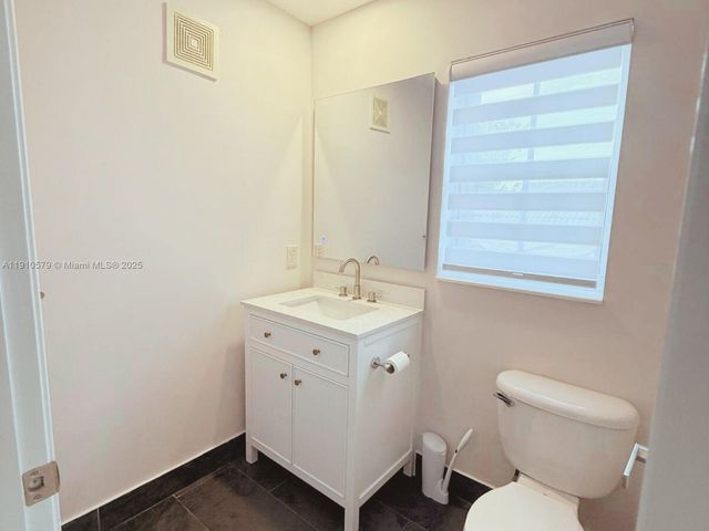 18746 SW 27th Ct, Miramar, FL 33029