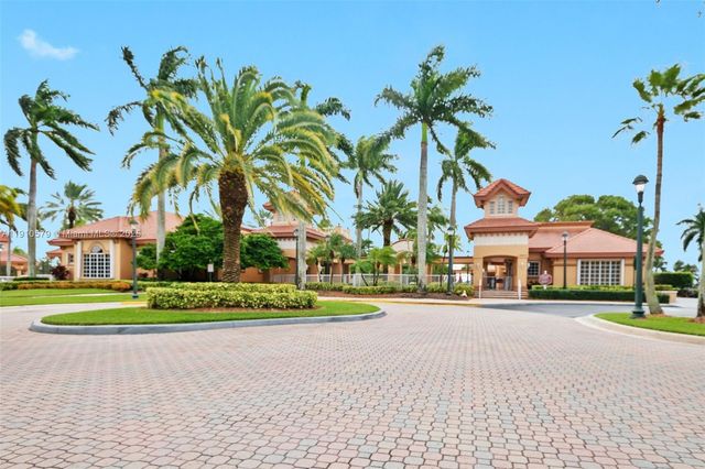 18746 SW 27th Ct, Miramar, FL 33029