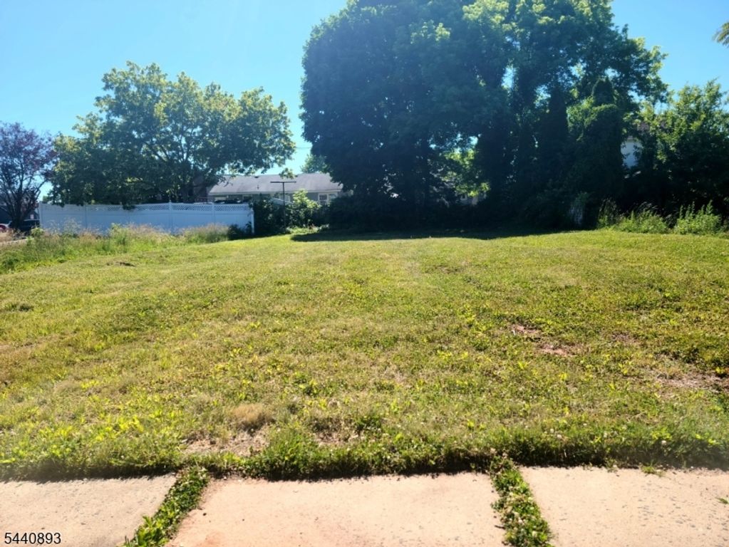 310 N 2Nd Ave, Manville Boro, NJ 08835 — exterior