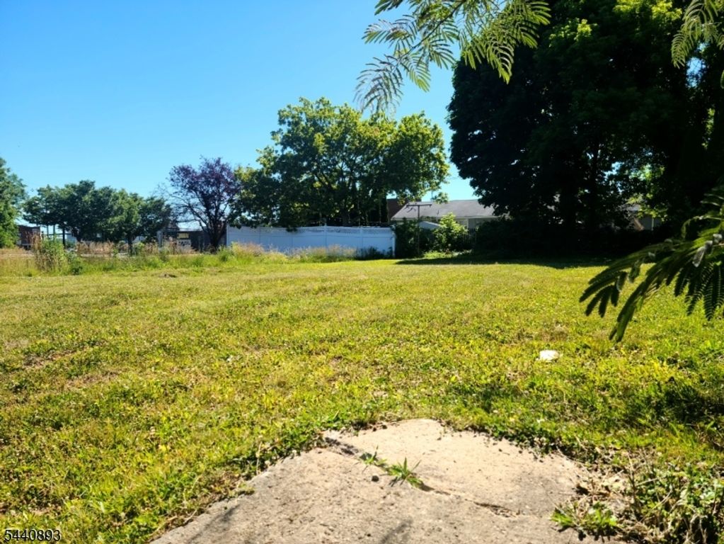 310 N 2Nd Ave, Manville Boro, NJ 08835 — photo 2