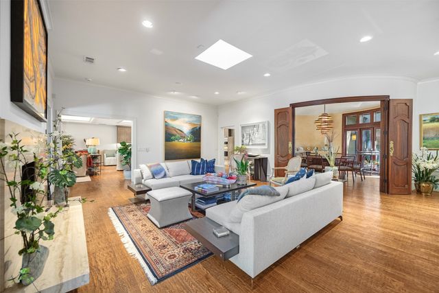 11117 Eastview Circle, Dallas, TX 75230