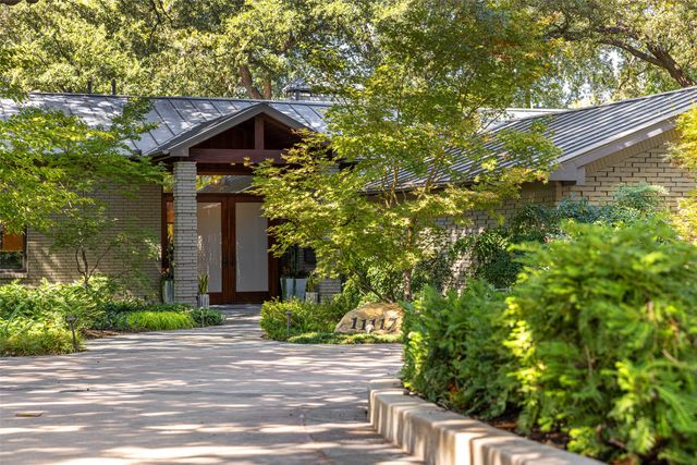 11117 Eastview Circle, Dallas, TX 75230