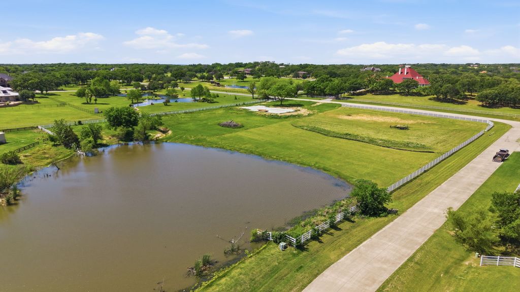 900 Show Master Court, Bartonville, TX 76226 — photo 4